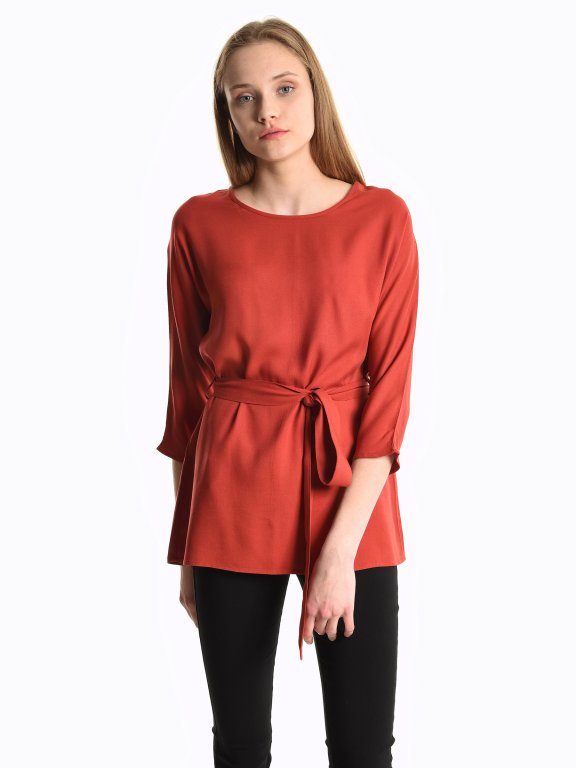 Loosy viscose blouse with belt
