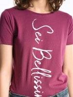 T-shirt with message print