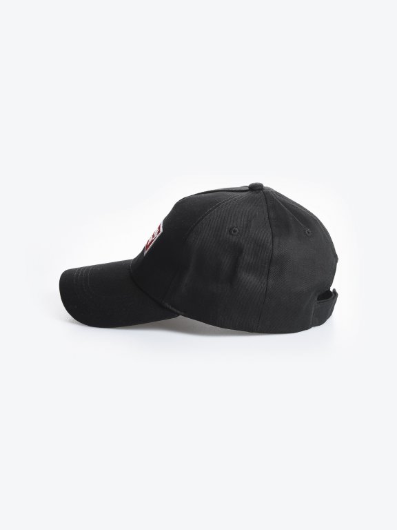 Baseball cap with patch detail