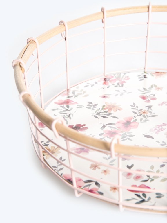 Flower design basket in vintage style