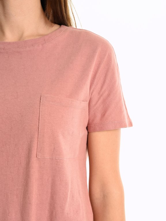 T-shirt with chest pocket