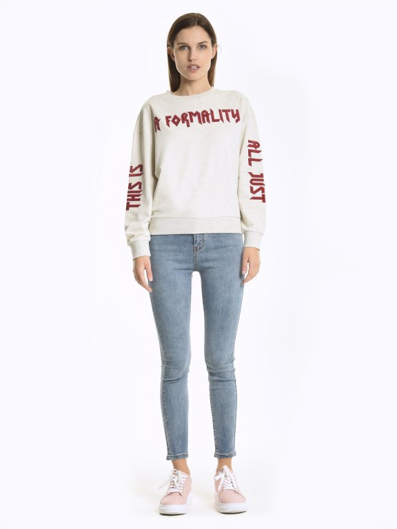 Sweatshirt with patches