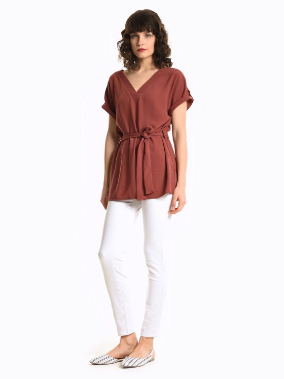 Plain blouse with belt