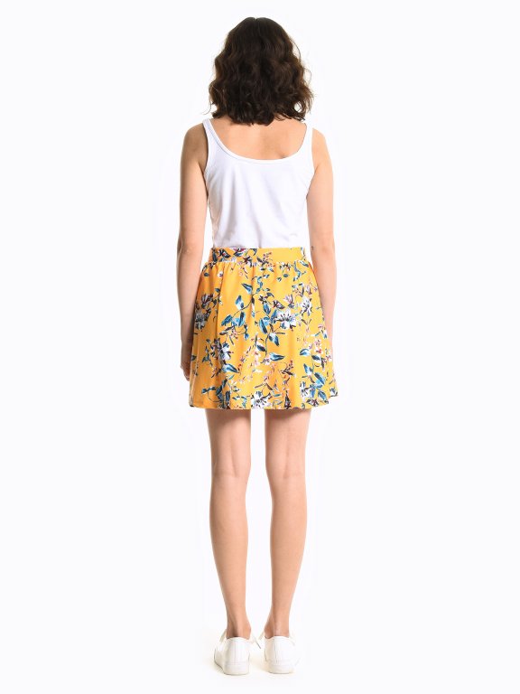 Mini sukňa s kvetinovou potlačou