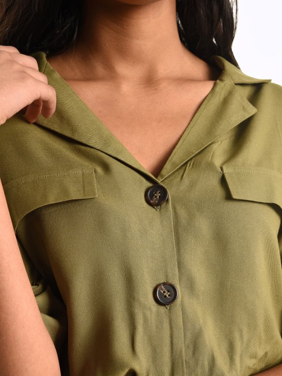 Cropped blouse with cargo pockets