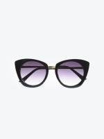 Cat eye sunglasses