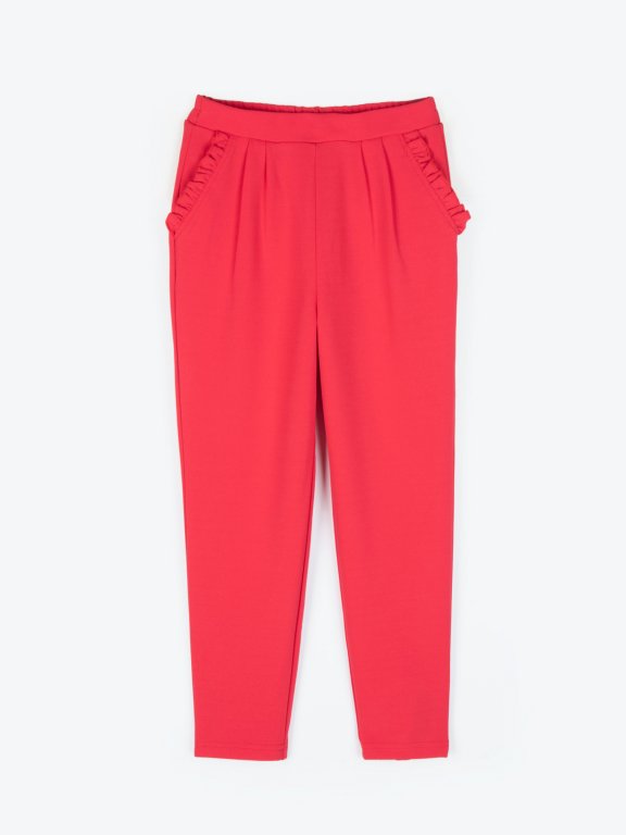 Comfy trousers with ruffle pockets