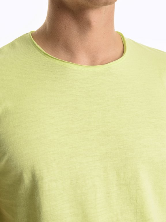 Basic koszulka slim fit z niewykończonym brzegiem