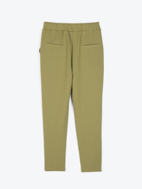 Comfy trousers with ruffle on pockets