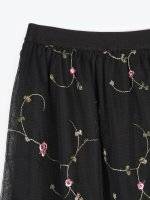 Mesh skirt with floral embroidery