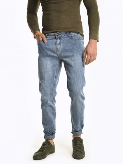Basic straight fit jeans