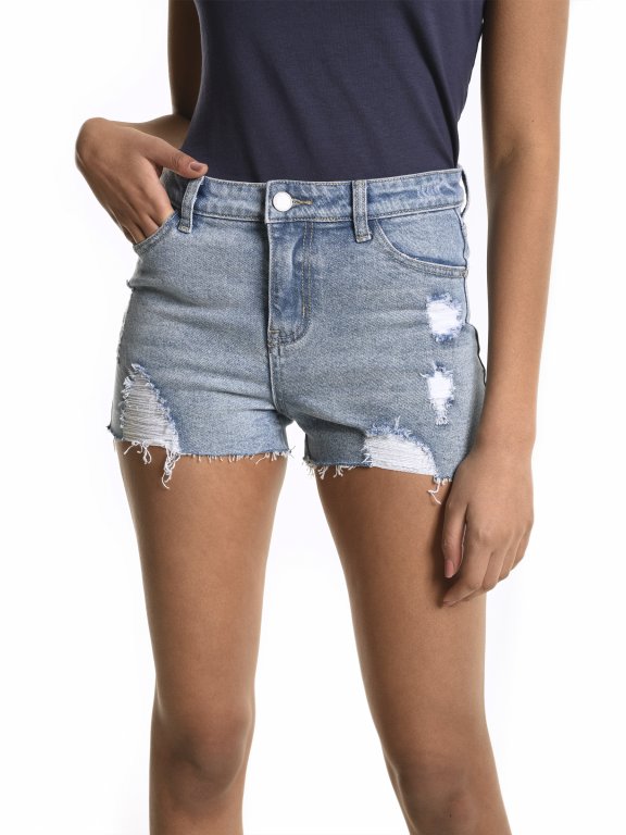 Damaged denim shorts