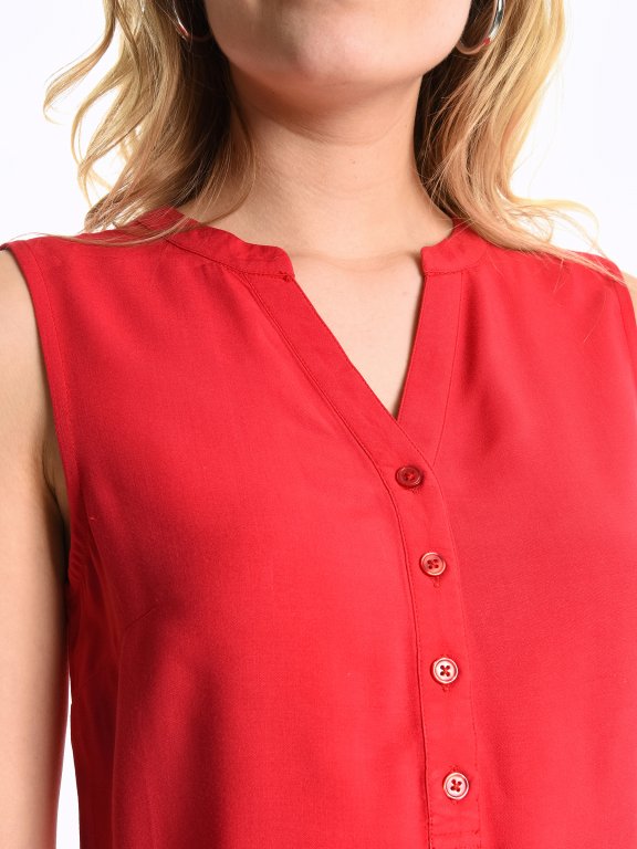 Basic sleeveless viscose blouse