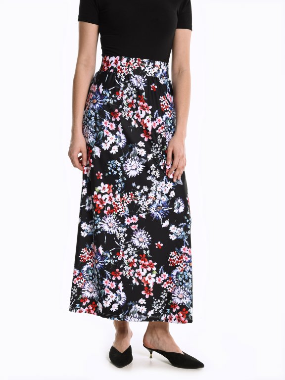 Maxi skirt with floral print