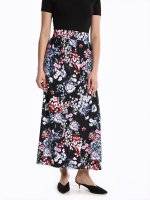 Maxi skirt with floral print