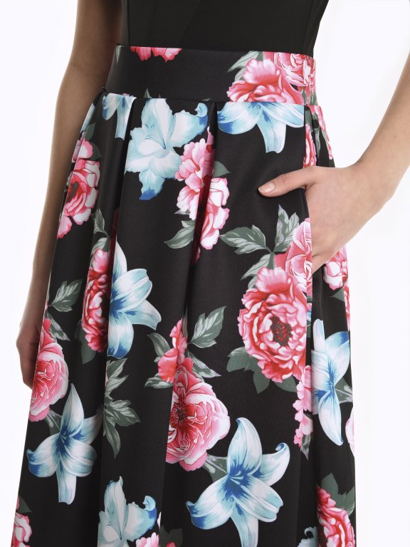 Dlhá sukňa s kvetinovou potlačou