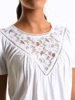Viscose t-shirt with lace