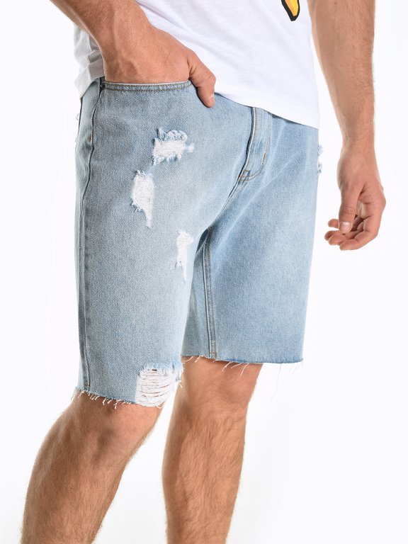 Denim shorts with damages