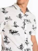 Bawełniana koszulka z tropikalnym nadrukiem
