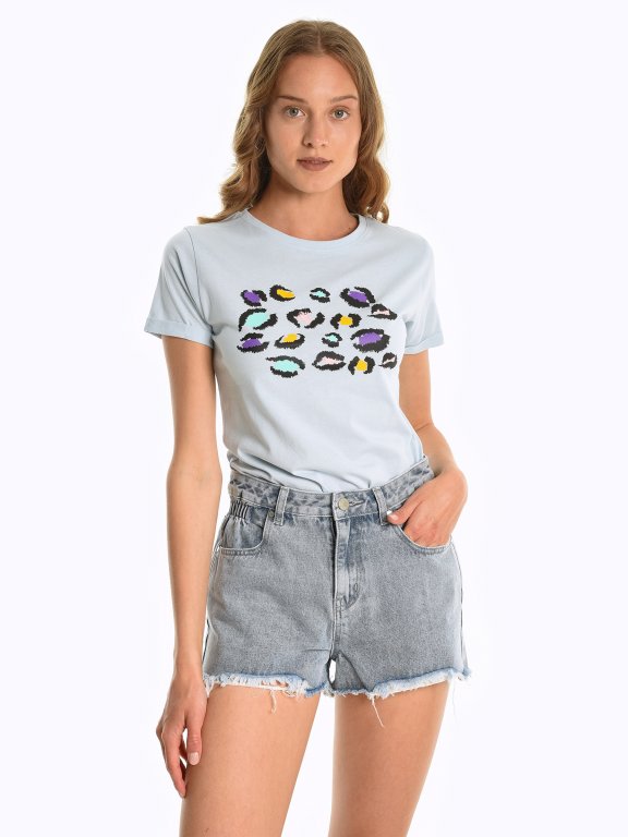 T-shirt with colorful animal print