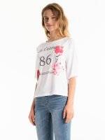 Cold shoulder t-shirt with print
