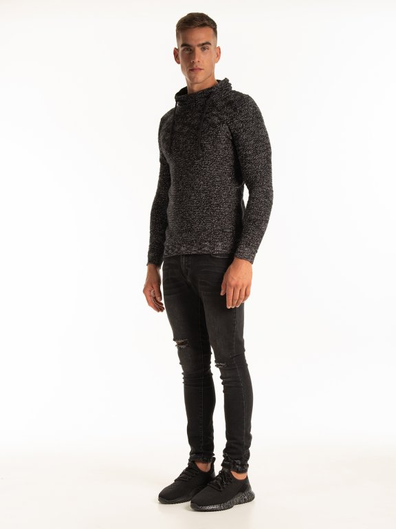 Jumper with high neck