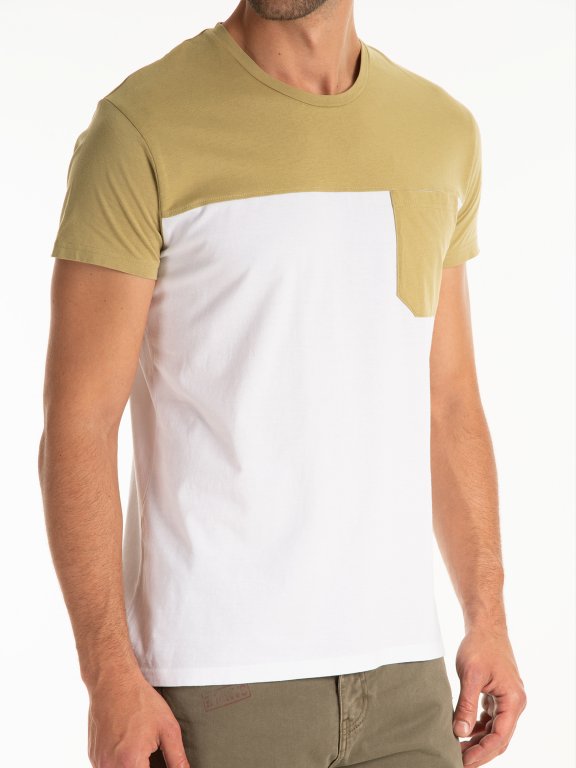 Kolorowa koszulka z kieszenią na piersi
