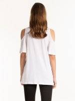 Cold shoulder t-shirt with embroidery