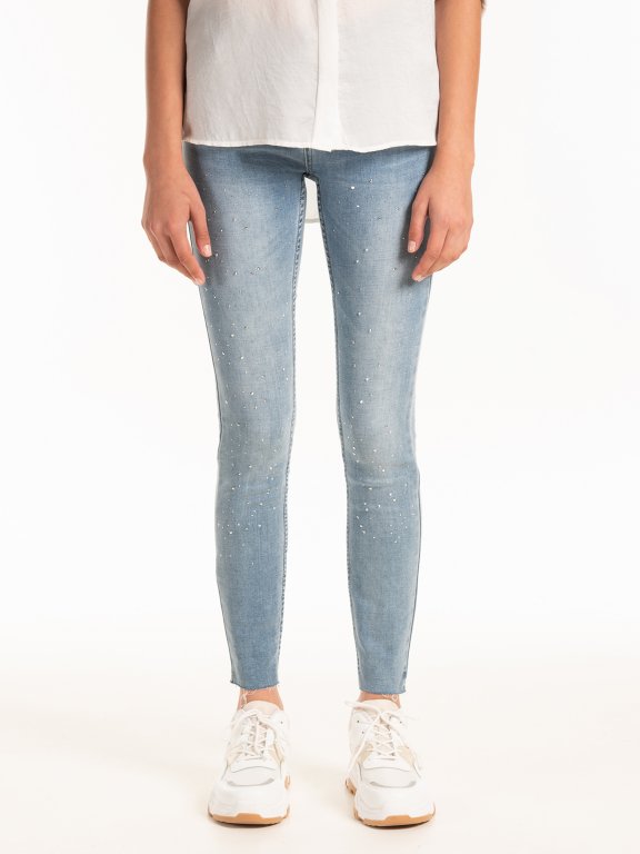 Skinny jeans with decorative stones