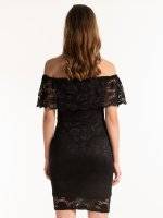 OFF-THE-SHOULDER BODYCON LACE DRESS