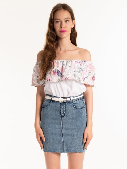 Top with floral print ruffle