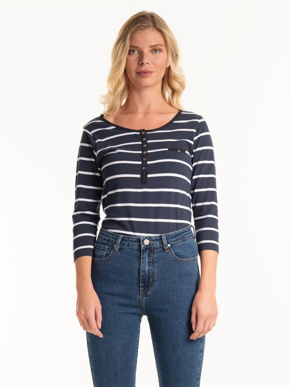 Striped t-shirt with front buttons