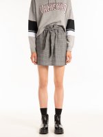 Paperbag plaid skirt with patch pockets