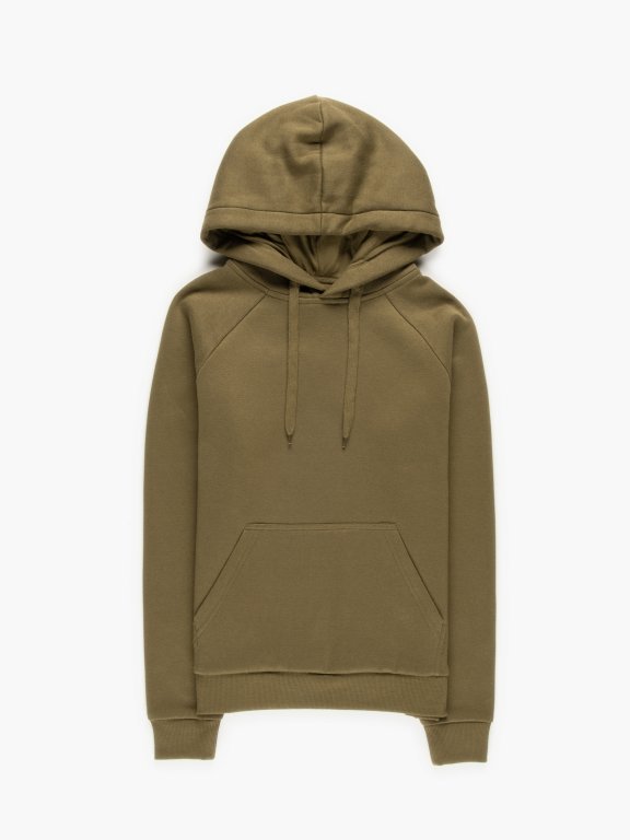Basic hoodie with kangaroo pocket