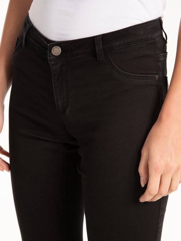 Základné džínsy skinny s nízkym pásom