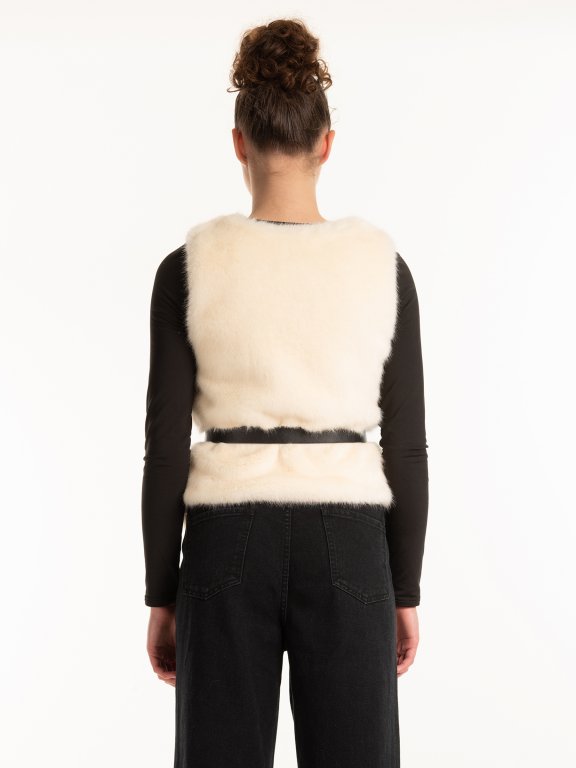 Faux fur vest with pockets