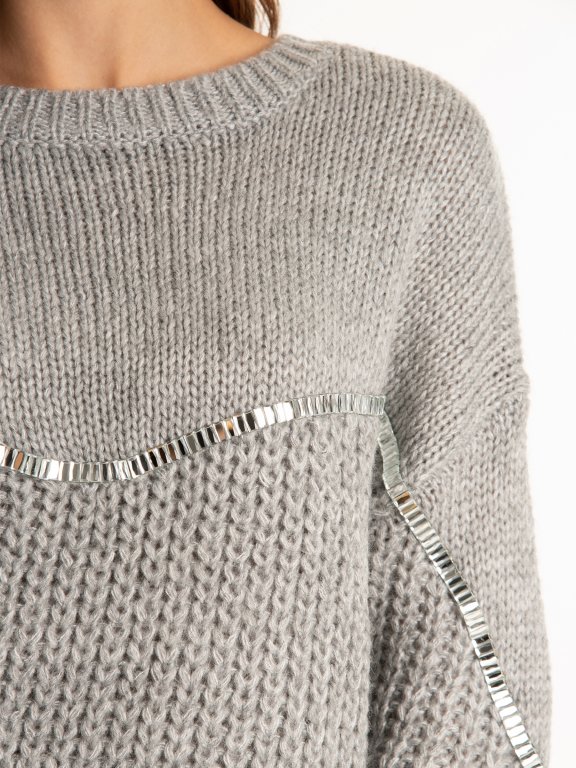 Ribbed sweater with decorative shiny stones