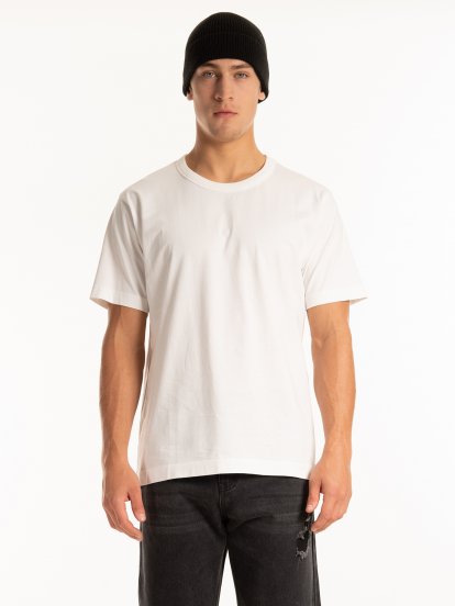 Plain t-shirt