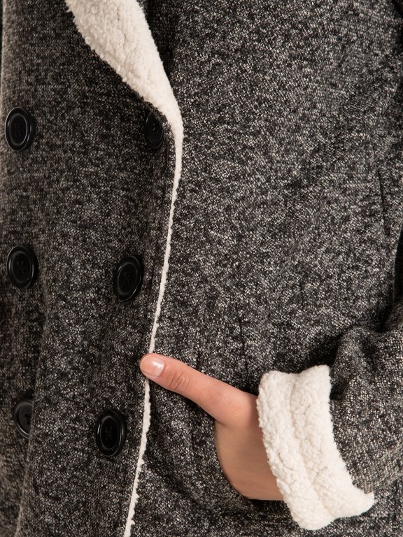 Rozšírený kabát s plyšovými detailami
