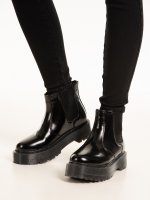 Platform ankle boots