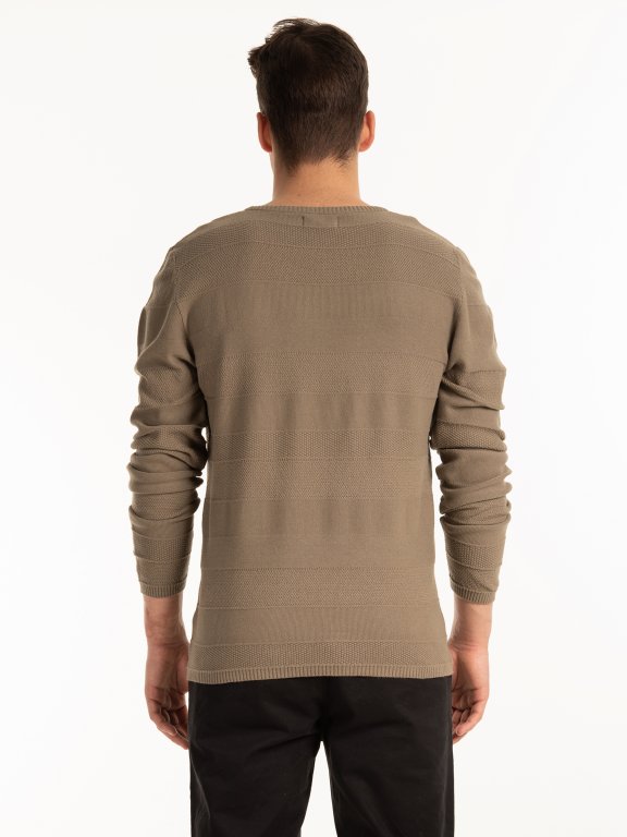Structured pullover