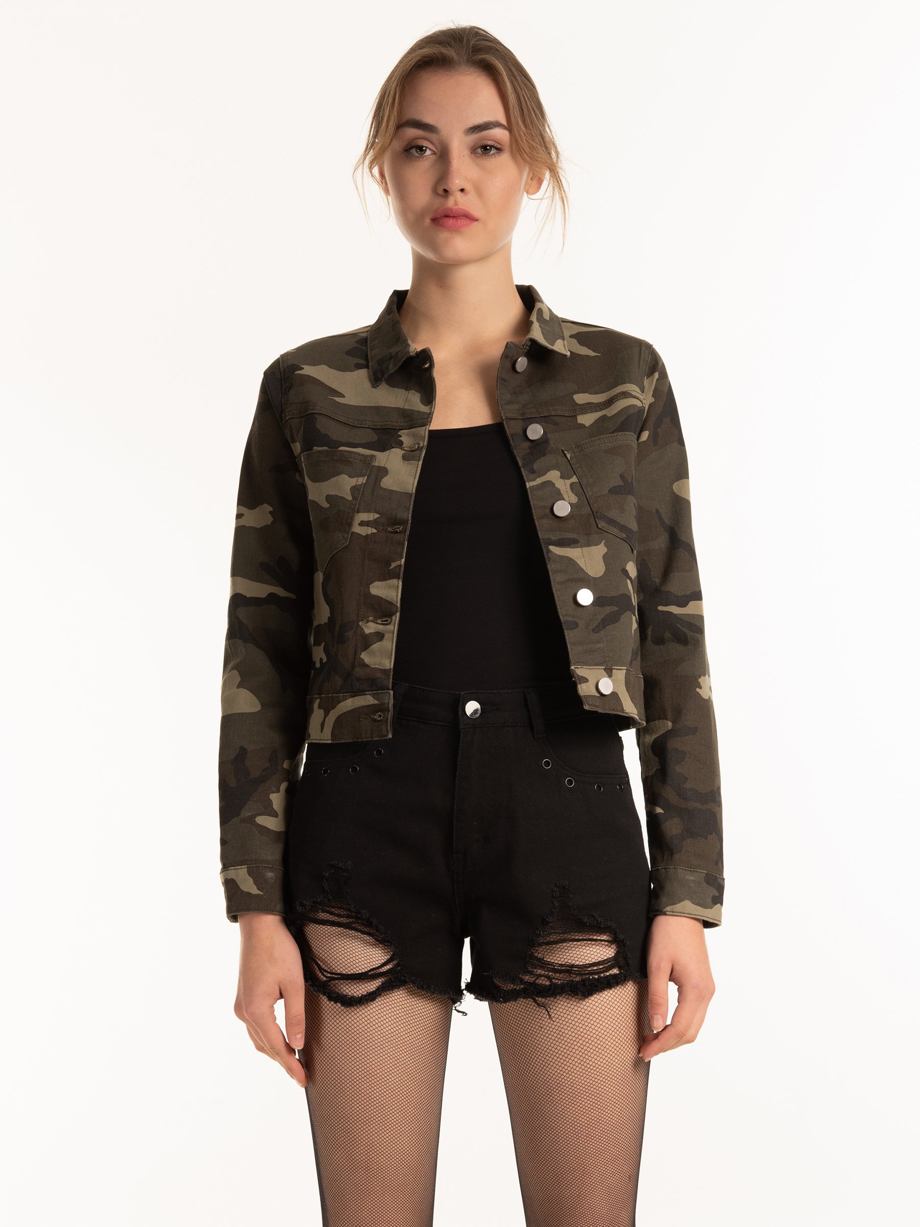 Camouflage Denim Jacket #AFF, , #AFF, #affiliate, #Jacket, #Denim, # Camouflage | Grunge outfits, Fashion, Black denim jacket