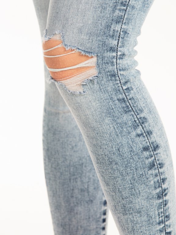 Jeansy skinny z surowym dolnym brzegiem