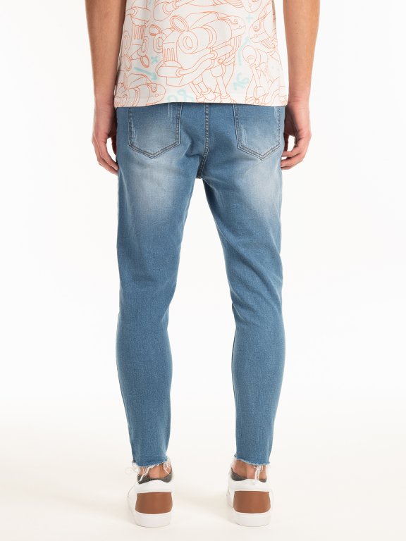 Slim fit jeans with raw hems