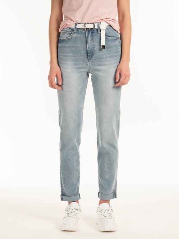 High waist mom-fit jeans