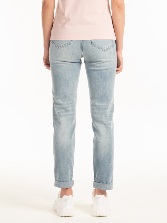 High waist mom-fit jeans