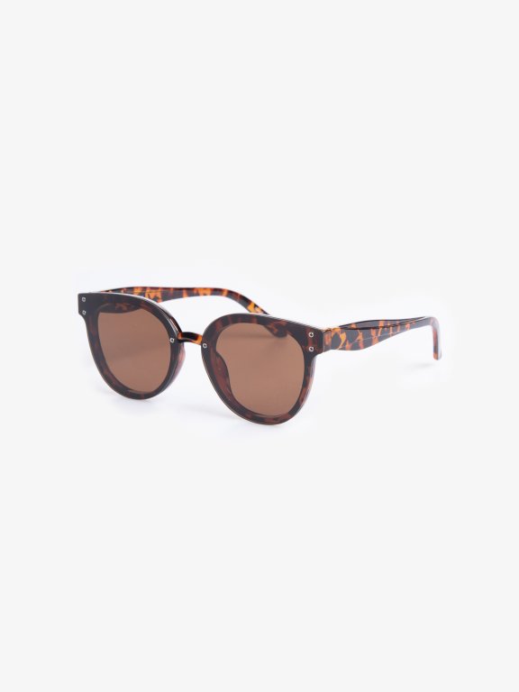 Tortoise frame sunglasses