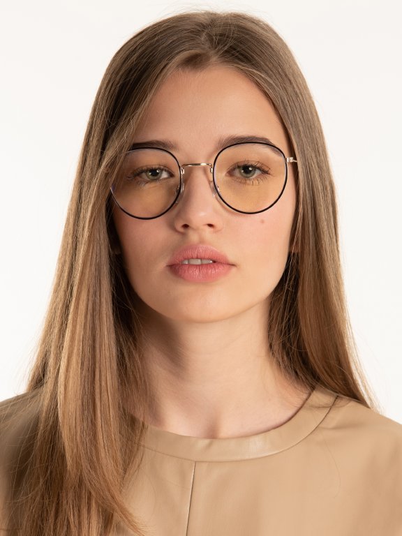Brýle s čirými čočkami