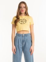 Cotton crop top with graphic print