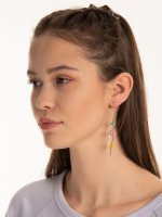 Long earrings with flower pendants